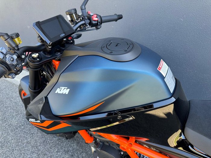 2023 KTM 1290 Super Duke R Super Duke Black