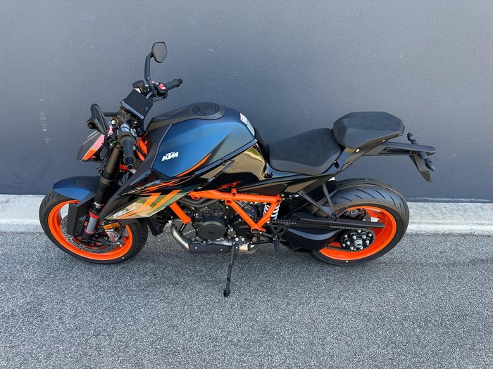 2023 KTM 1290 Super Duke R Super Duke Black