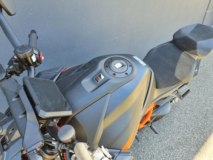 2024 KTM 1390 Super Duke R Super Duke Orange