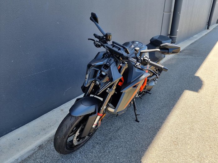 2024 KTM 1390 Super Duke R Super Duke Orange
