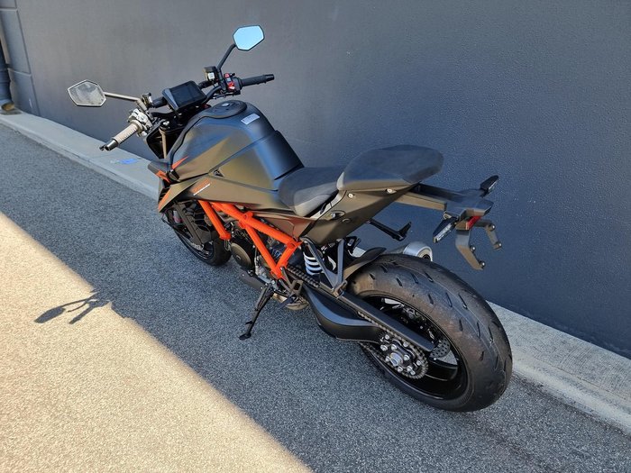 2024 KTM 1390 Super Duke R Super Duke Orange