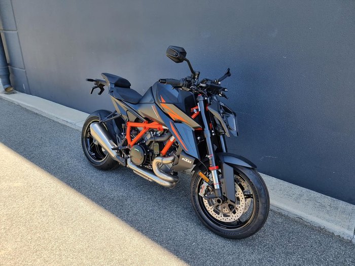 2024 KTM 1390 Super Duke R Super Duke Orange