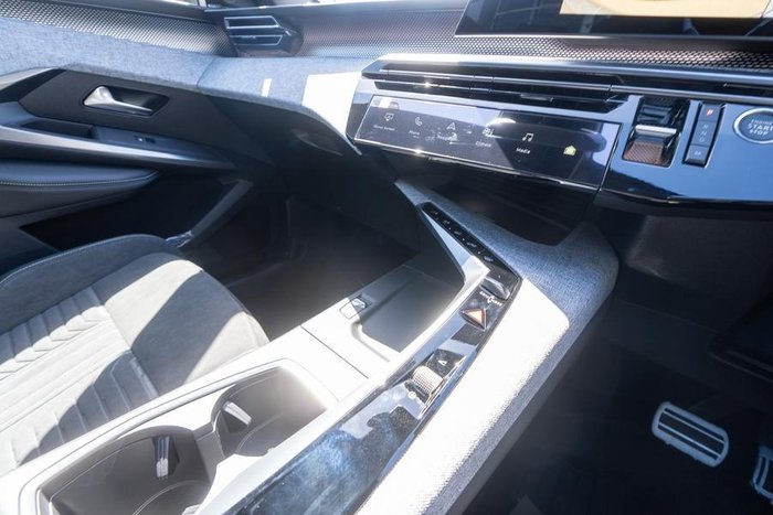 2024 Peugeot 3008 GT Premium Hybrid