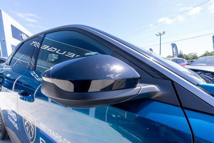 2024 Peugeot 3008 GT Premium Hybrid