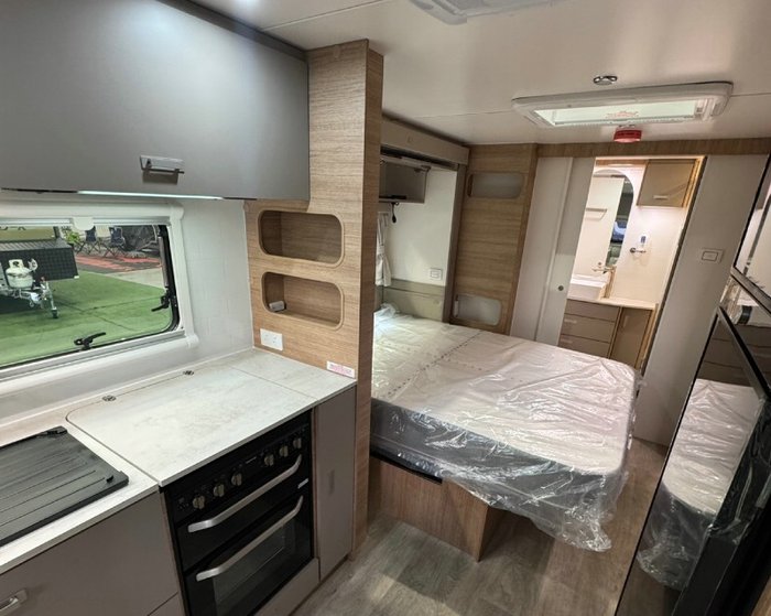 2024 JAYCO SILVERLINE 21.65-3.SL-MY24