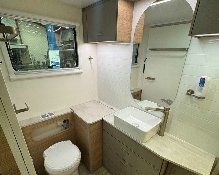 2024 JAYCO SILVERLINE 21.65-3.SL-MY24