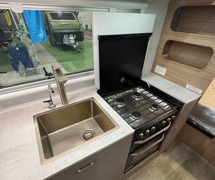 2024 JAYCO SILVERLINE 21.65-3.SL-MY24