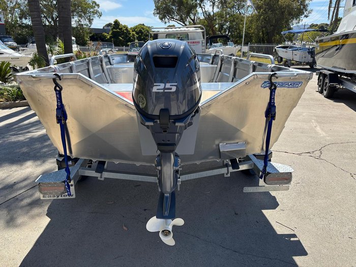 2024 QUINTREX F390 Outback Explorer