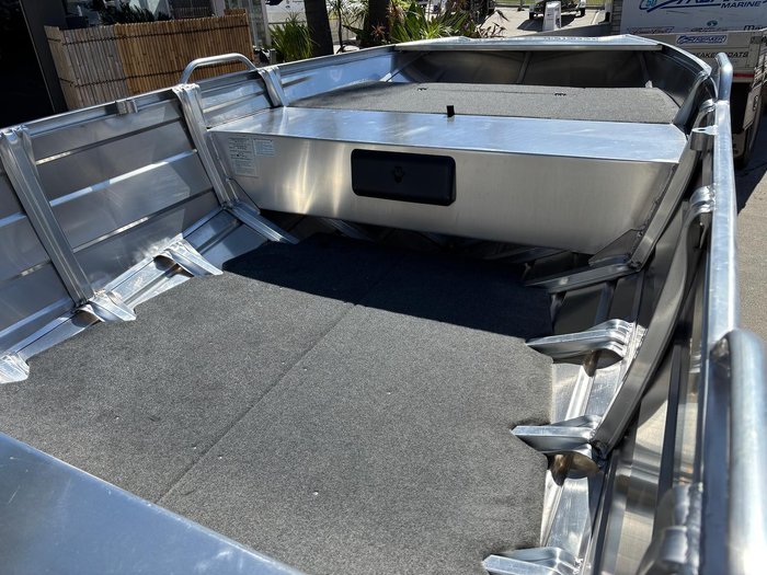 2024 QUINTREX F390 Outback Explorer