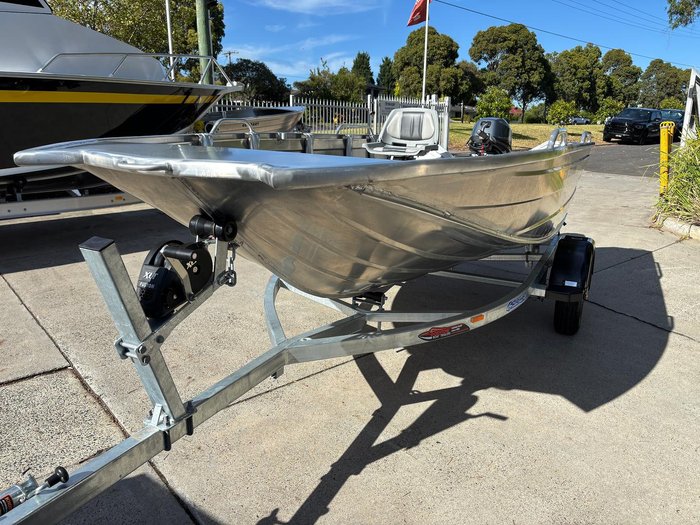 2024 QUINTREX F390 Outback Explorer