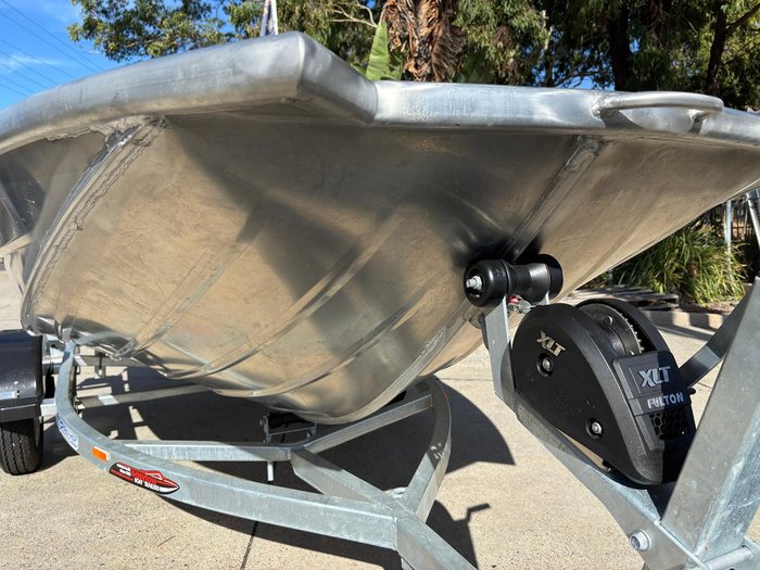 2024 QUINTREX F390 Outback Explorer