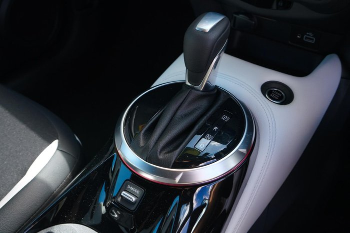 2023 Nissan JUKE ST-L+