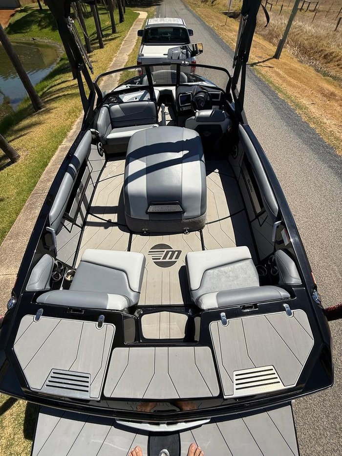 2020 Malibu Response TXi Open Bow