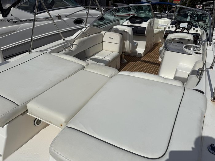 2007 Sea Ray 270 SLX