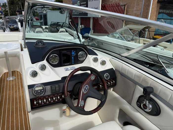 2007 Sea Ray 270 SLX