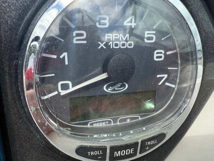 2007 Sea Ray 270 SLX