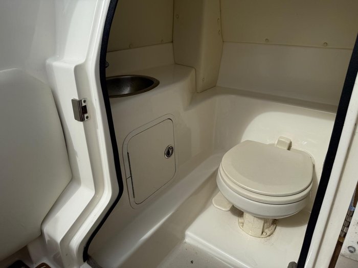 2007 Sea Ray 270 SLX