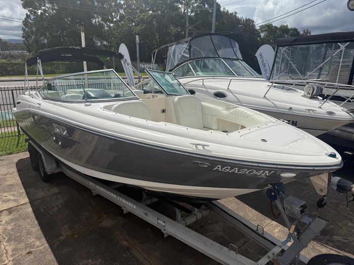 2007 Sea Ray 270 SLX