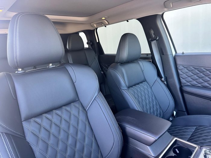 2024 Mitsubishi Outlander PHEV Exceed ZM MY24 AWD White