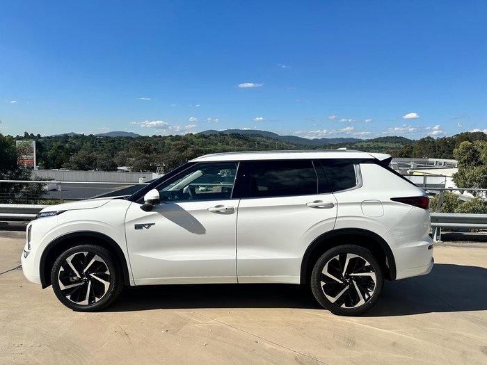 2024 Mitsubishi Outlander PHEV Exceed ZM MY24 AWD White