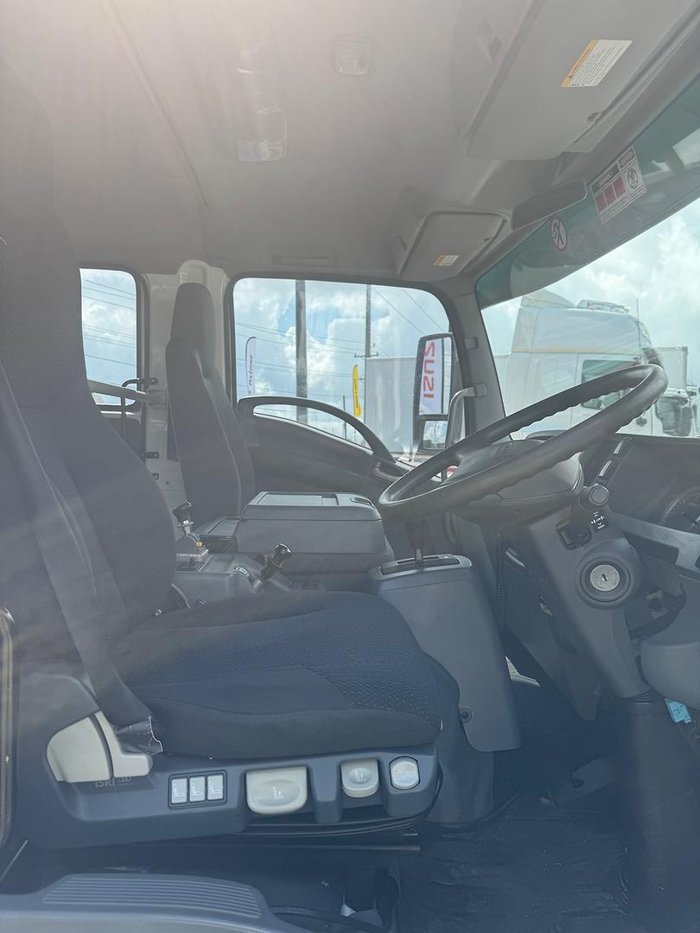 2017 Isuzu Frr 110/260 Crew Cab Tipper FRR 110/260 CREW CAB WHITE