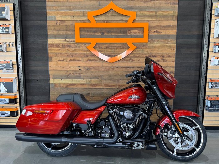 2025 Harley-Davidson Street Glide 117 (FLHX) Touring