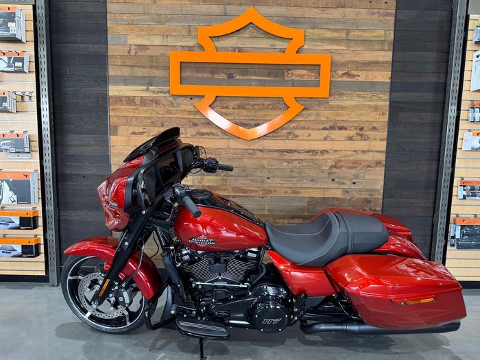 2025 Harley-Davidson Street Glide 117 (FLHX) Touring
