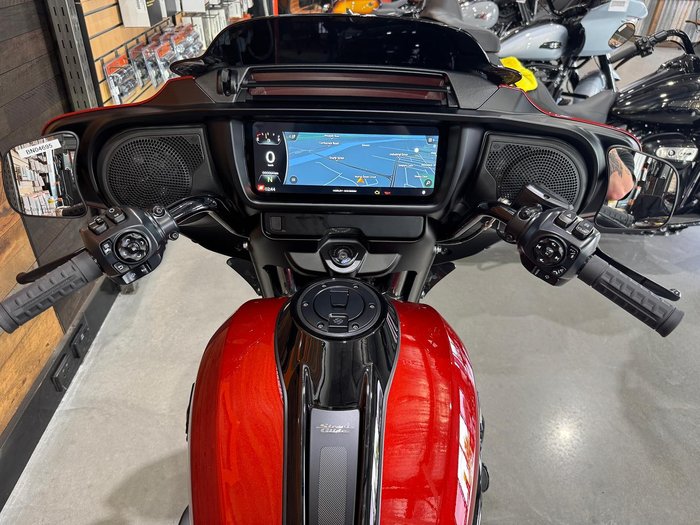 2025 Harley-Davidson Street Glide 117 (FLHX) Touring