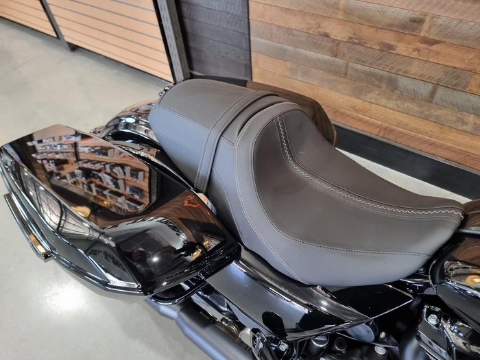 2025 Harley-Davidson Road Glide 117 (FLTRX) Touring Black