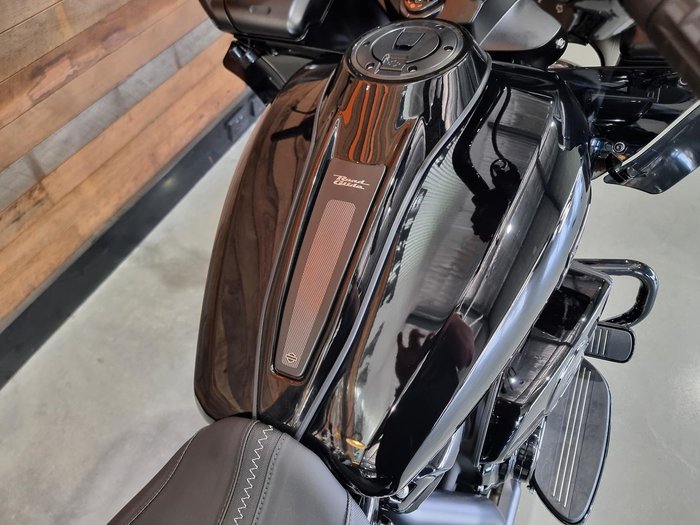 2025 Harley-Davidson Road Glide 117 (FLTRX) Touring Black