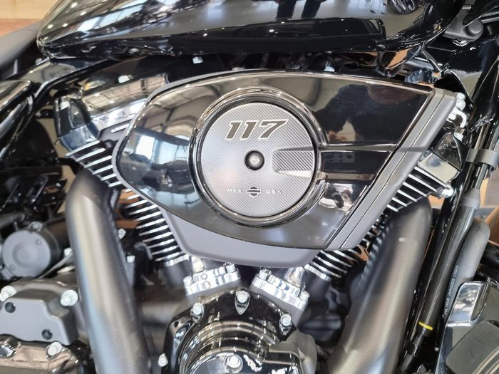 2025 Harley-Davidson Road Glide 117 (FLTRX) Touring Black