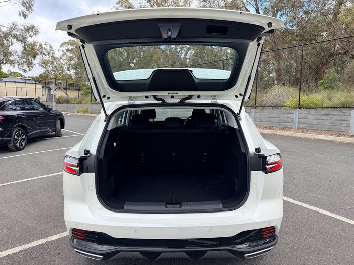 2025 MG HS Vibe AS33 MY25 Pearl White