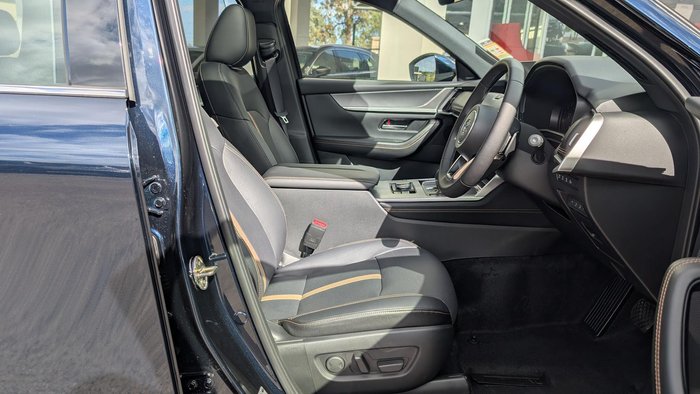 2024 Mazda CX-80 G40e Azami