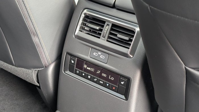 2024 Mazda CX-80 G40e Azami