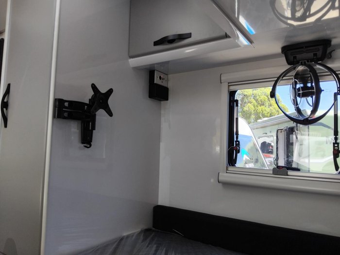 2025 Snowy River Srt18f Off Road Full Ensuite Family Van Final Price!
