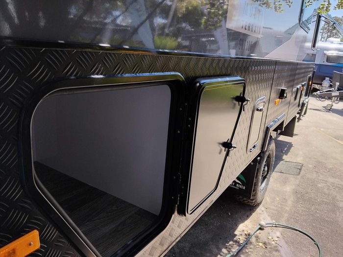 2025 Snowy River Srt18f Off Road Full Ensuite Family Van Final Price!