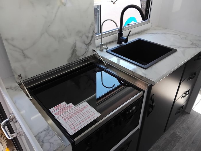 2025 Snowy River Srt18f Off Road Full Ensuite Family Van Final Price!