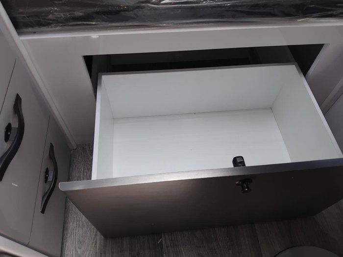 2025 Snowy River Srt18f Off Road Full Ensuite Family Van Final Price!