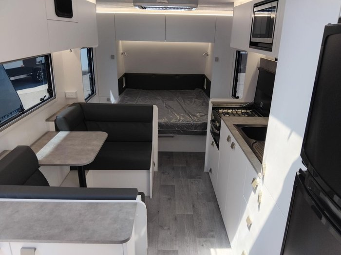 2025 New Age Caravans My25 Manta Ray Expedition Full Offroad 19Ft Price Reduced!