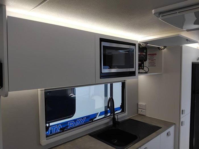 2025 New Age Caravans My25 Manta Ray Expedition Full Offroad 19Ft Price Reduced!