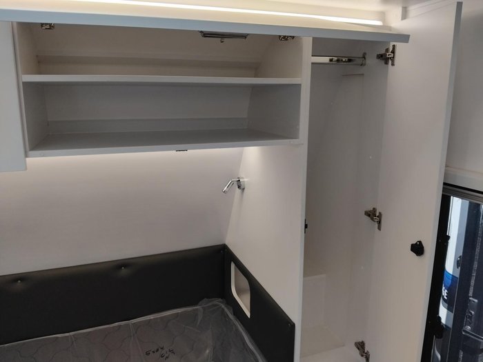 2025 New Age Caravans My25 Manta Ray Expedition Full Offroad 19Ft Price Reduced!