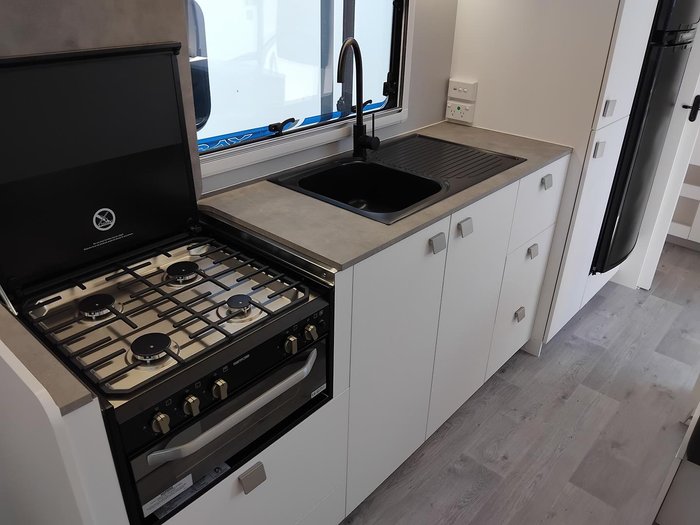 2025 New Age Caravans My25 Manta Ray Expedition Full Offroad 19Ft Price Reduced!