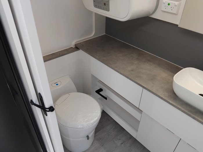 2025 New Age Caravans My25 Manta Ray Expedition Full Offroad 19Ft Price Reduced!