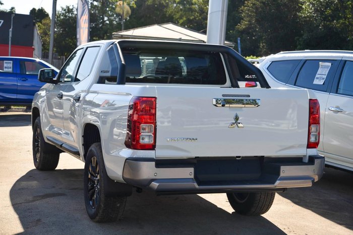 2024 Mitsubishi Triton GLX-R