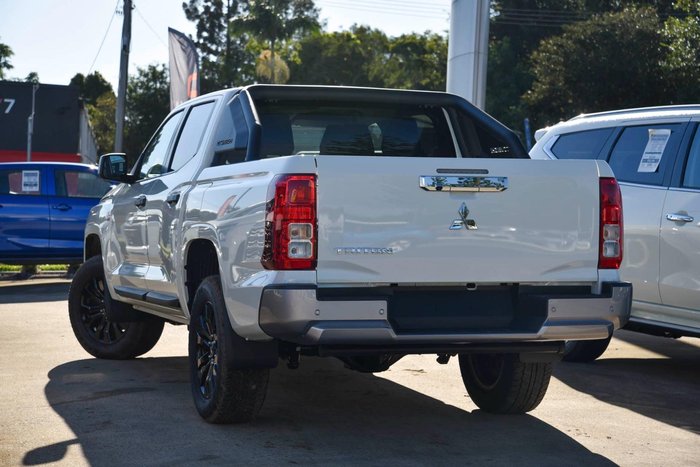 2024 Mitsubishi Triton GLX-R