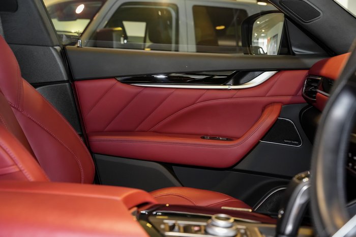 2022 Maserati Levante Modena