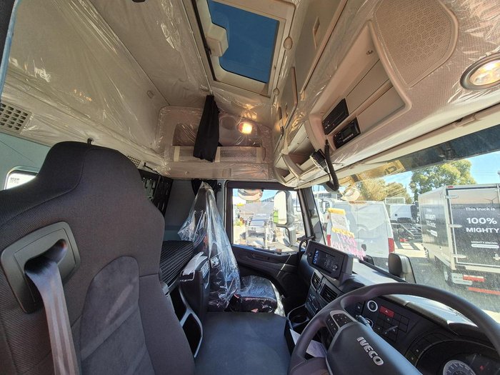 2024 Iveco S-Way AT230