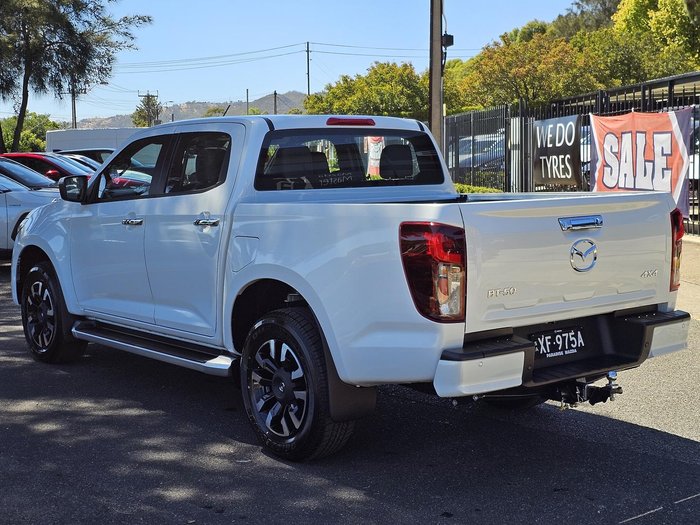 2024 Mazda BT-50 GT