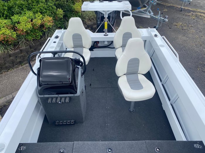 2025 QUINTREX 510 Frontier Pro