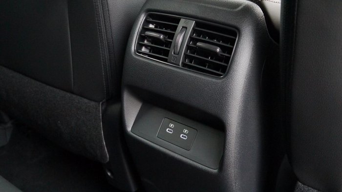 2025 Nissan QASHQAI Ti